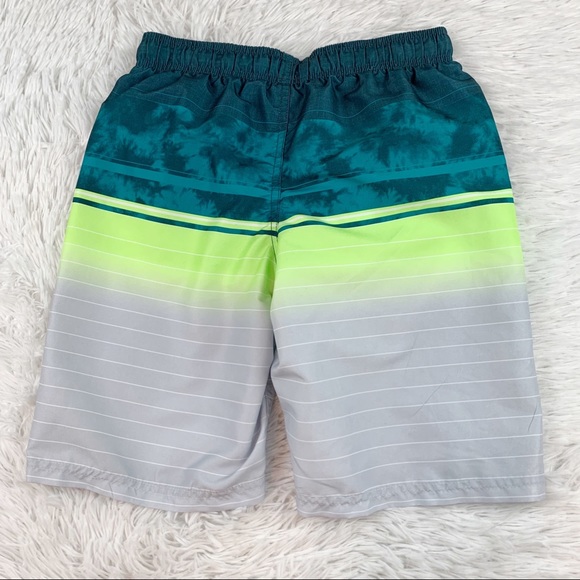 Under Armour New boy's XL striped board short swim trunks - Picture 2 of 8